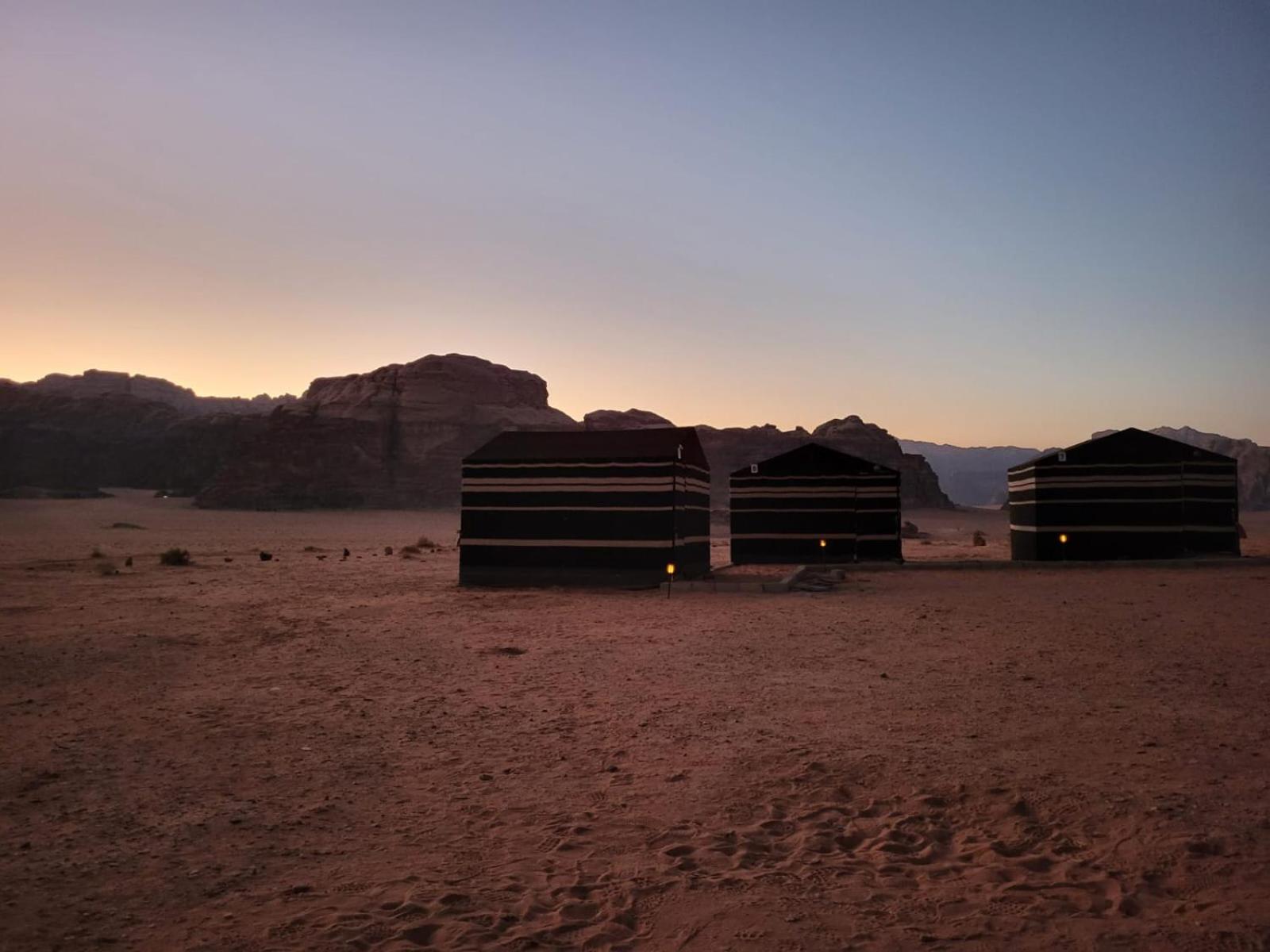 Wadi Rum Desert Heart Camp Екстериор снимка