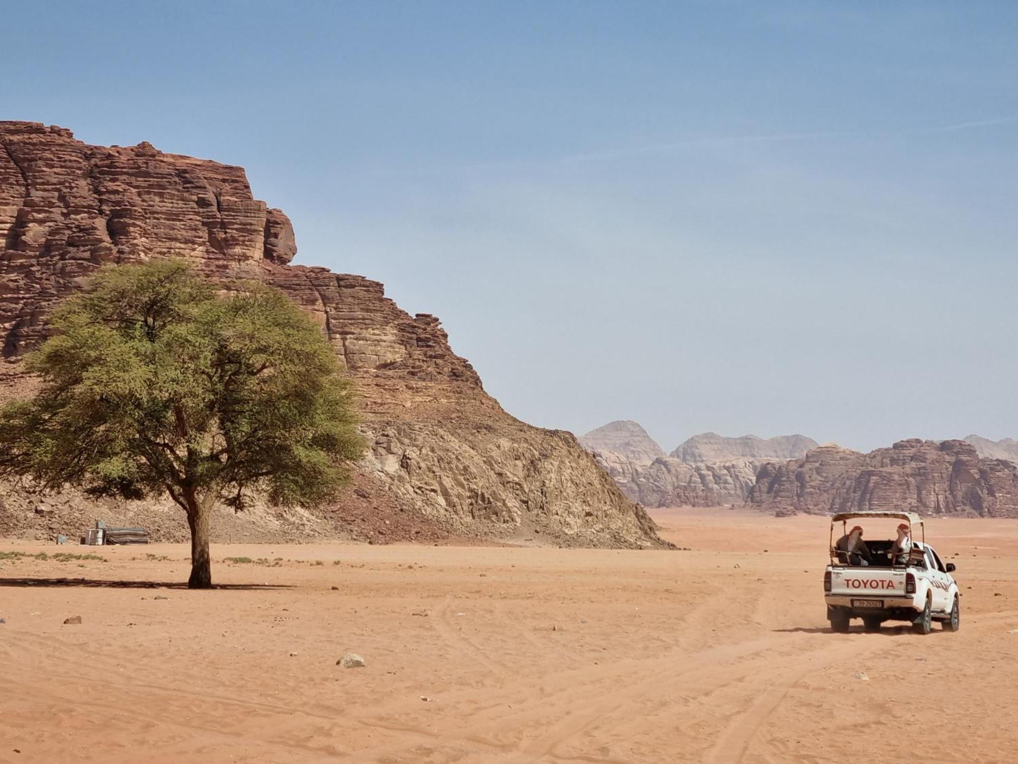 Wadi Rum Desert Heart Camp Hotel Екстериор снимка