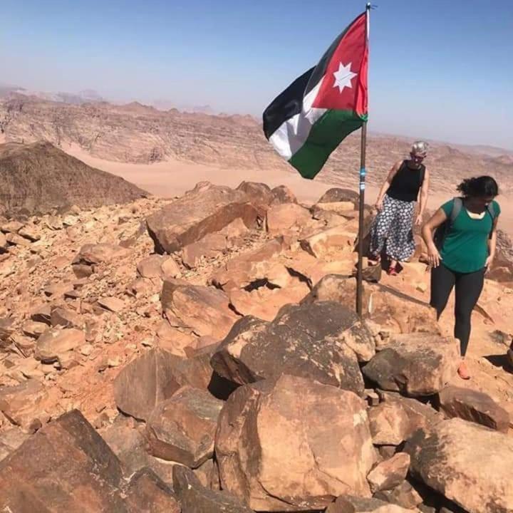 Wadi Rum Desert Heart Camp Екстериор снимка